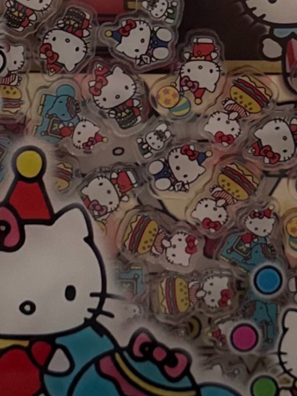 Hello Kitty Acrylic Shaker Notebook Bundle - Picture 7 of 11